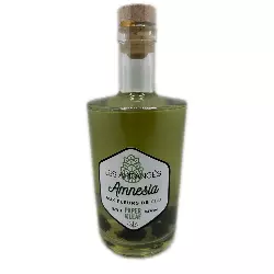 Rhum Arrangé Amnesia aux notes boisées avec une belle touche florale.